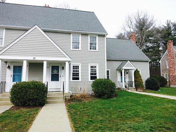 2nd image of 552 Twin Lakes Dr