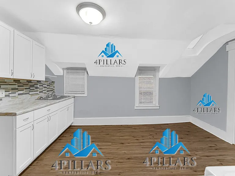 523 W Columbus Dr #2 — Photo 27