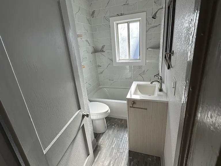 5414 Brooklyn Ave — Photo 3