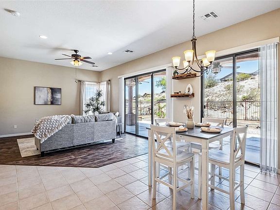 3rd image of 2909 Esmerelda Drive