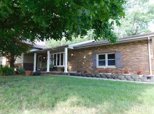 1016 S 4th Ave, Morton, IL