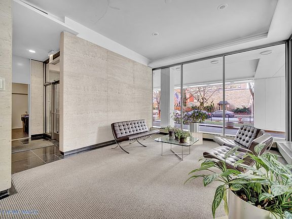 4th image of 360 W Wellington Ave APT 8D