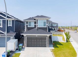 310 E Red Sky Ter NE, Calgary, AB T3N1N1