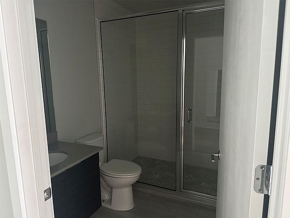 4th image of 1800 E 4th St Unit 321