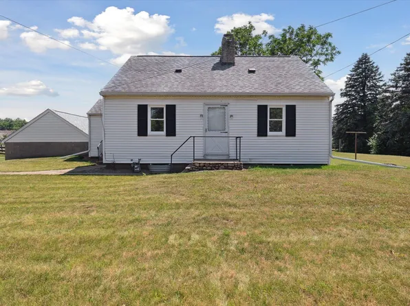 22940 W Ireland Rd, South Bend, IN 46614