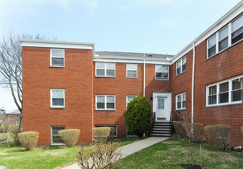 1st image of 284 Claremont Ave #B9