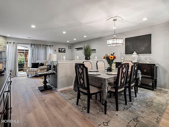 5th image of 3305 Oliver Court #5