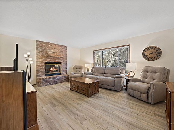 2nd image of 5312 N Hickory Tree Way