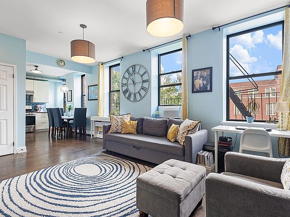 3rd image of 242 W 112th St APT 4A