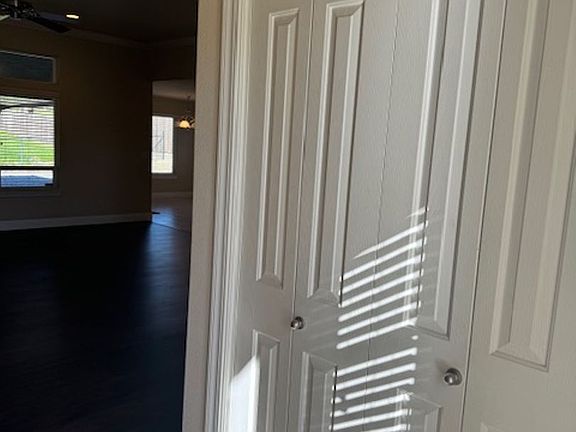 3rd image of 3988 Merrywood Dr