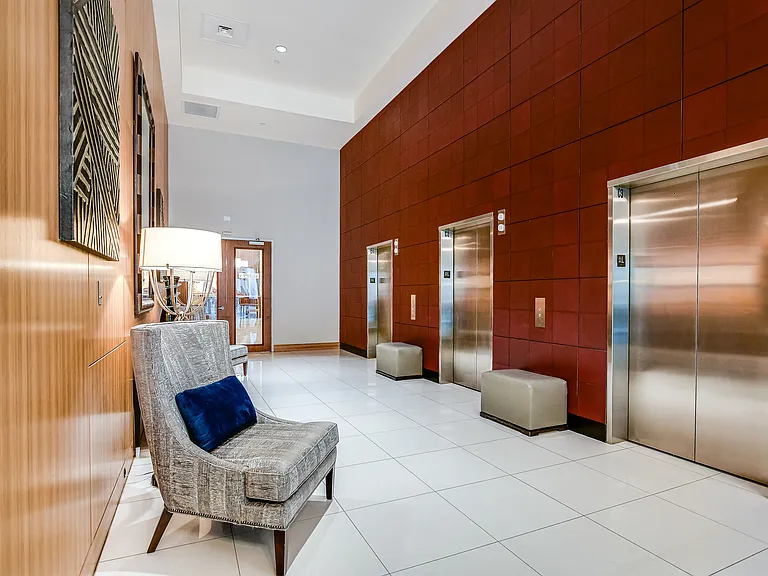 610 E Market St #2615 — Photo 19