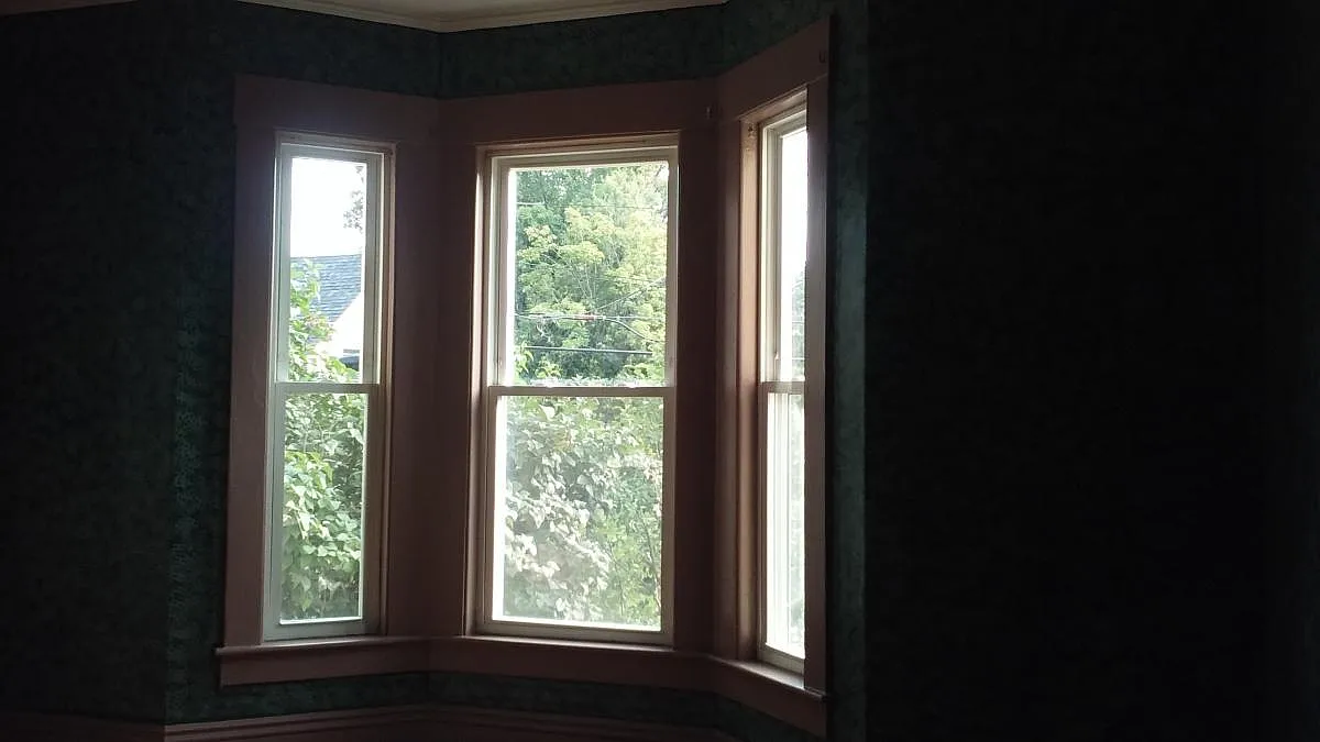 4 bed, 1500 sqft, $2,300 — Photo 2