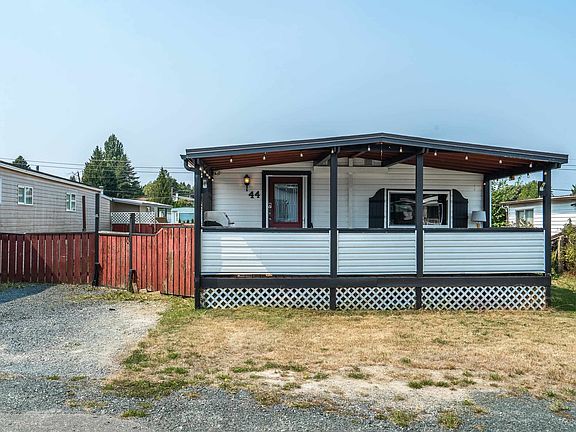2nd image of 26892 Fraser Hwy #44