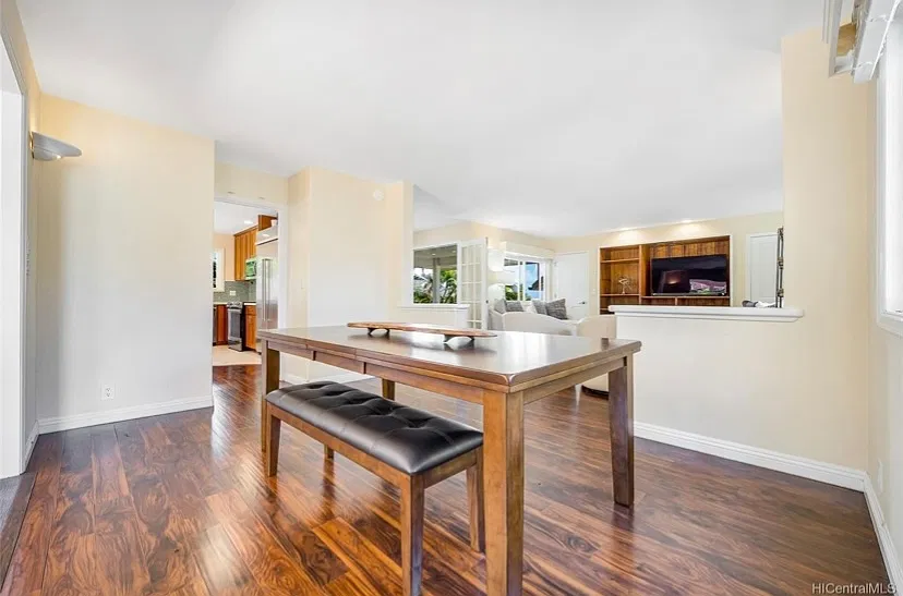 5 bed, $6,500 — Photo 3