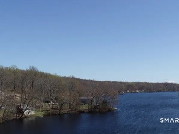 Westchester Road, Colchester, CT 06415