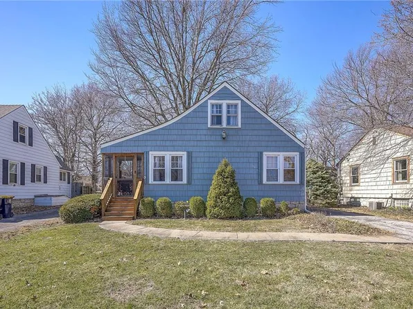 7608 Summit St, Kansas City, MO 64114