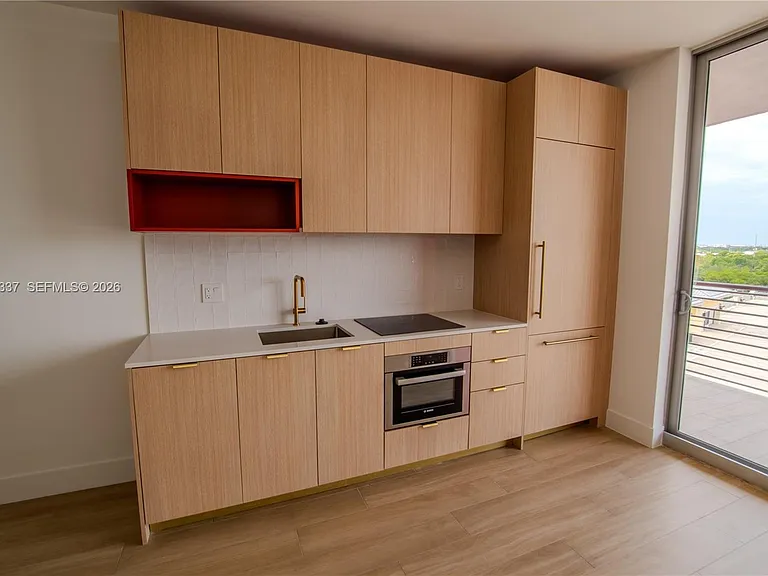 90 NE 32nd St #824 — Photo 5