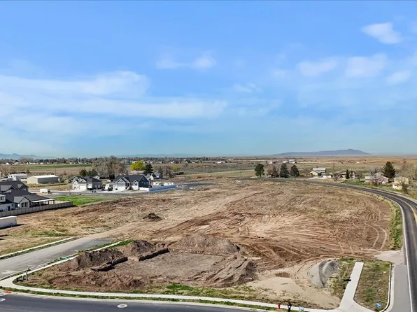 5800 W 4050 S, Hooper, UT 84315