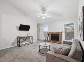 2102 West Loop Access Road Fl 2 289