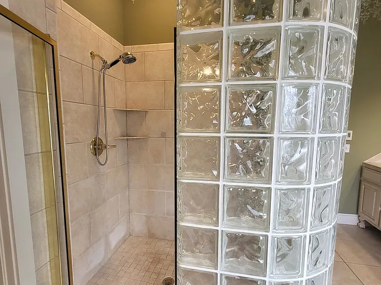 1032 W Lindsey St #A — Photo 15