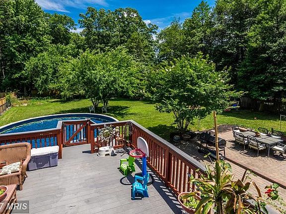 5th image of 8268 Ahearn Dr