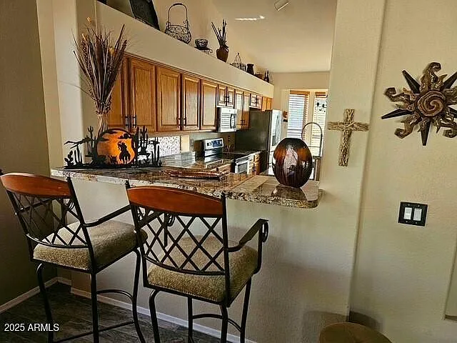 3 bed, 1701 sqft, $3,000 — Photo 3