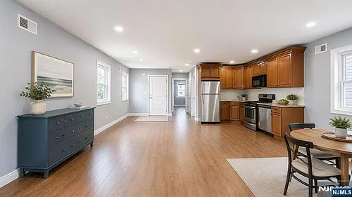 41 Mercer St Photo 1