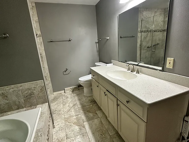 2230 Cathedral Forest Dr — Photo 17