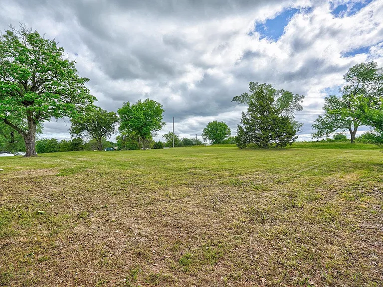 6700 N Coltrane Rd — Photo 18