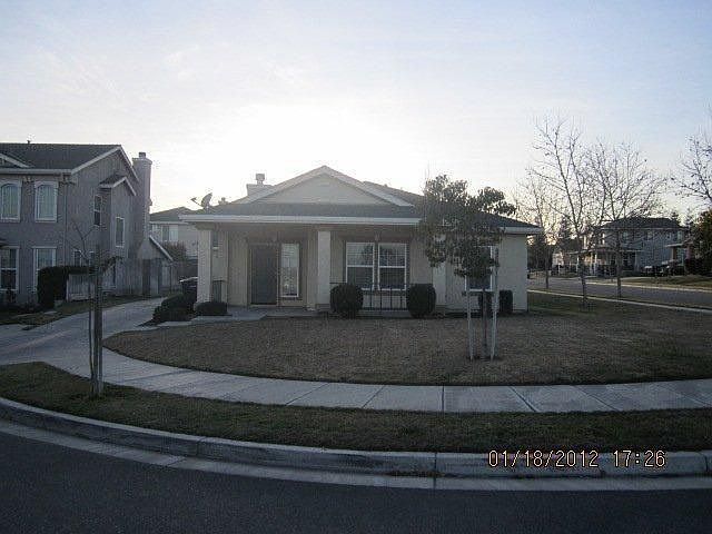 1st image of 496 Potters Ct