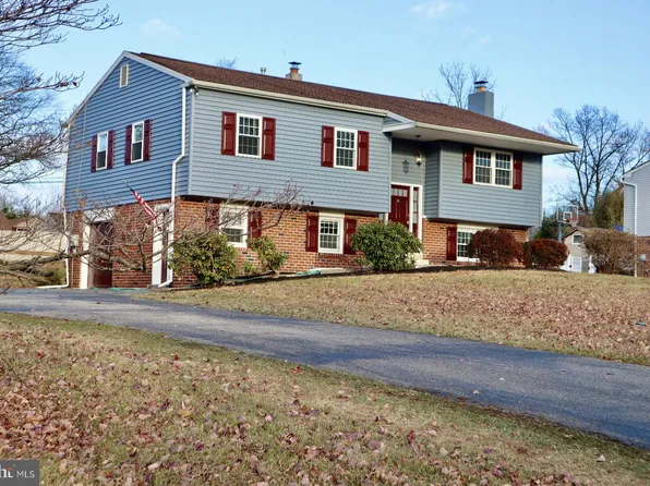 3139 Middle School Dr, Norristown, PA 19403