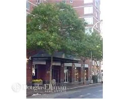 Rented by Douglas Elliman | media 14