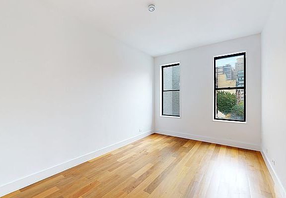3rd image of 659 10th Ave #3CC