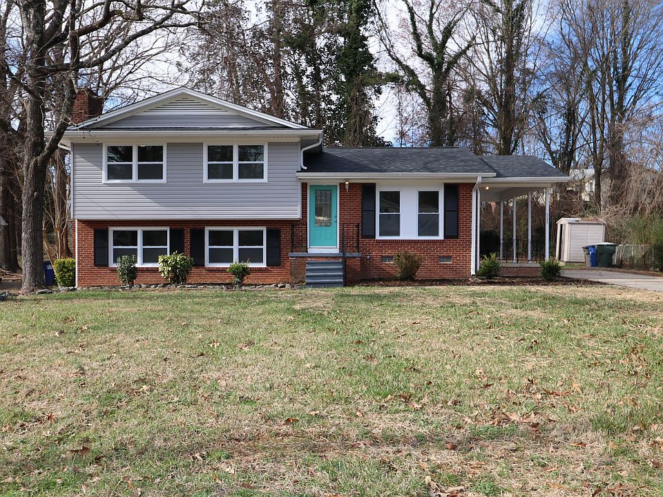 1st image of 226 Foxcroft Dr