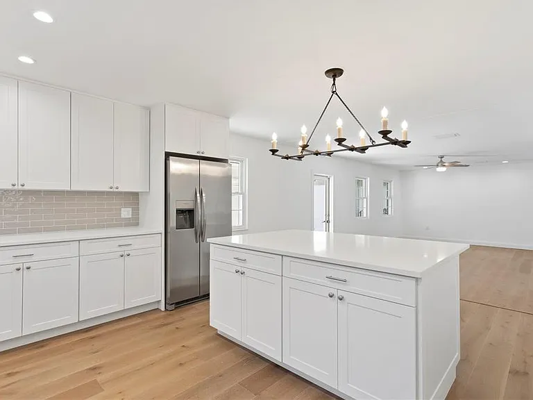 4704 W Brookwood Dr — Photo 23