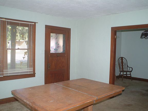 5th image of 210 S Palm Ave