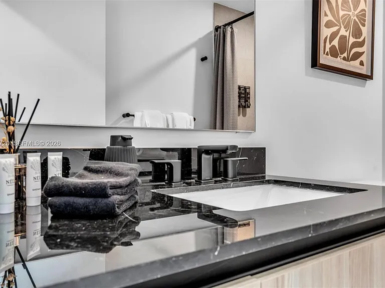 225 N Miami Ave #1701 — Photo 15