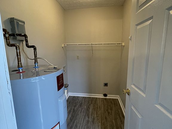5th image of 319 Kristin Dr #7