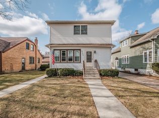 8702 Fernald Ave, Morton Grove, IL 60053