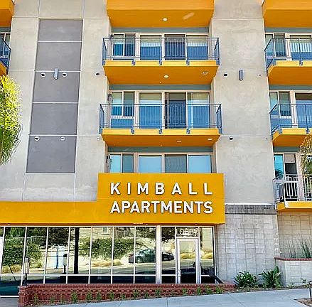 2nd image of 1110 E 8th St APT 304