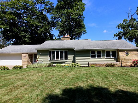 2nd image of 69 Sunnyside Dr