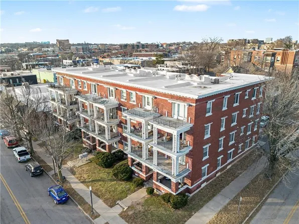 112-120 E 43rd St, Kansas City, MO 64111