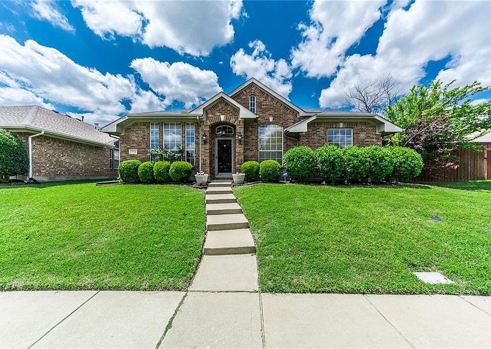 1st image of 3724 Gardenia Ln