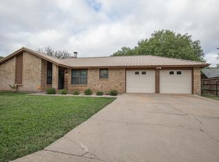 214 Sawyer Dr, Sonora, TX 76950