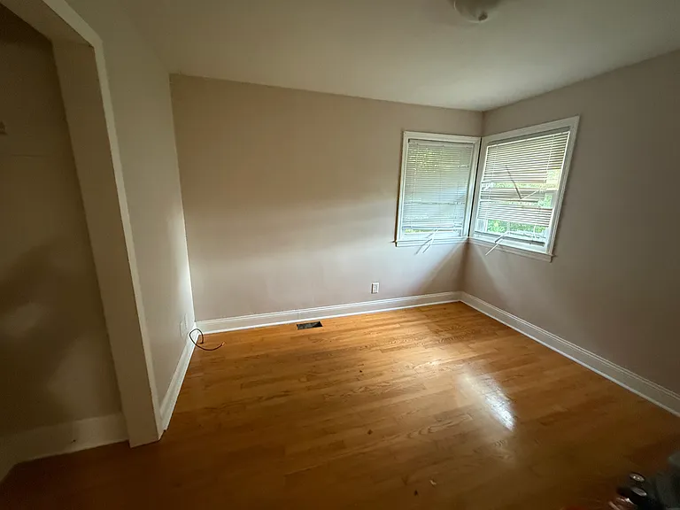 121 Hopkins St — Photo 12