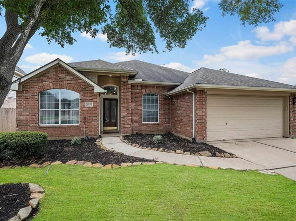 18315 Crossland Ct, Cypress, TX 77433