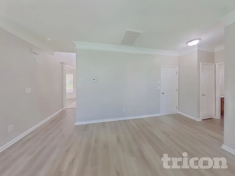 3101 Less Traveled Trl — Photo 3