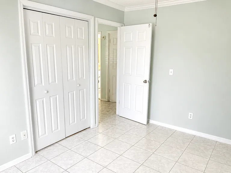 7201 San Luis Ct — Photo 12