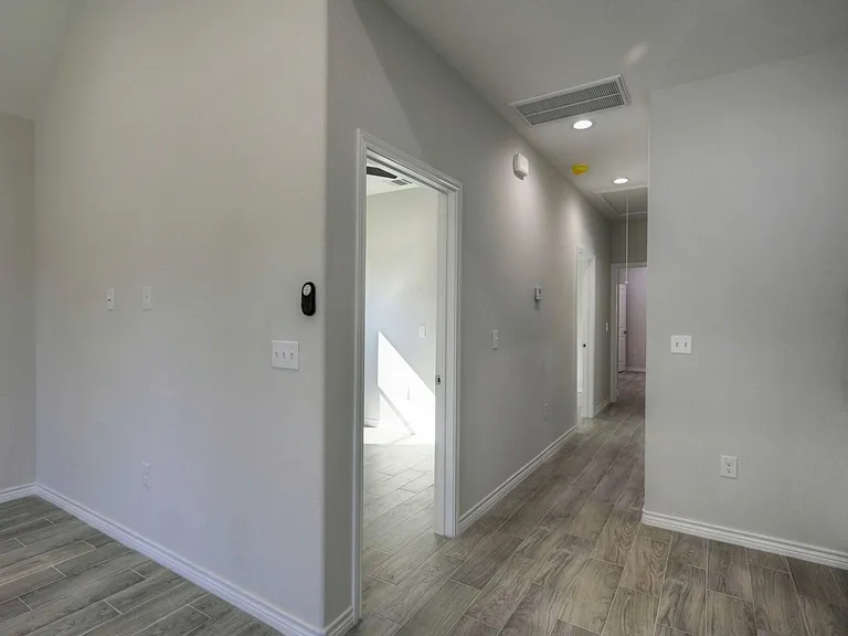 10085 Calendar St — Photo 12