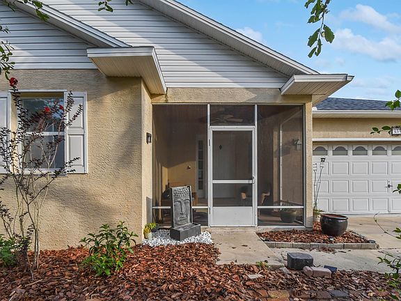 4th image of 444 Island View Cir